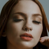 anaandradeeoficial Nue