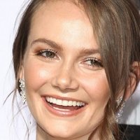 Andi Matichak Nue