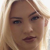 Andrea Cronberg Nue
