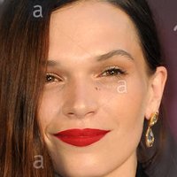 Anna Brewster Nue