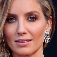 Annabelle Wallis Nue