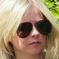 Avril Levigne Nue