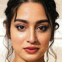 Ayesha Khan Nue