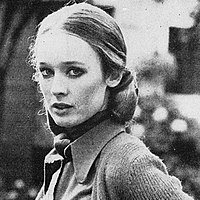 Camille Keaton Nue