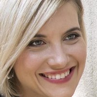 Cara Loften Nue