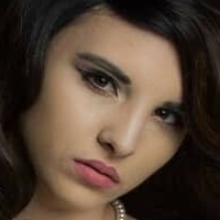 Chelsie Deville Nue