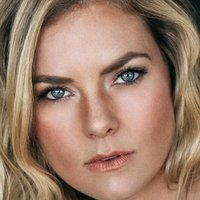 Cindy Busby Nue