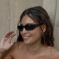 Debora Tanzo Nue