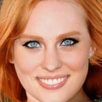 Deborah Woll Nue
