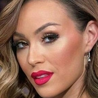 DORA PANTELI / ΔΩΡΑ ΠΑΝΤΕΛΗ Nue