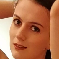 Elena Hart Nue
