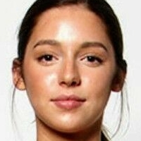 Elena Safavi Nue