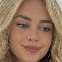 Ellie Rosinkranz Nue