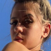 Emanuelly Geller Nue