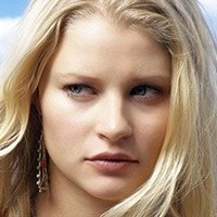 Emilie de Ravin Nue