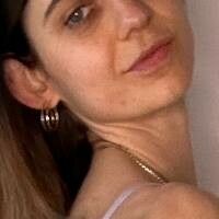 emily.gracee Nue