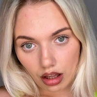 emilyevejackson Nue