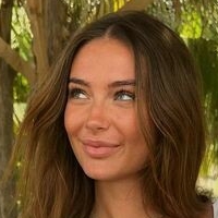 Emma Coleman Nue