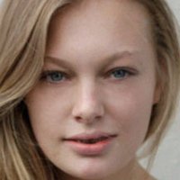 Esther Cronin Nue