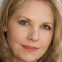 Francine Locke Nue