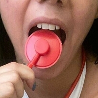 gomitaa18 Nue