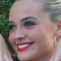 Hannah McNelly Nue
