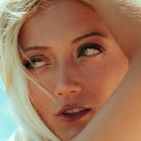Hello__iris Nue