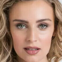 Isabelle Stickland Nue