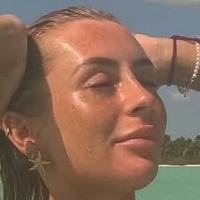 Jaydene Whelehan Nue