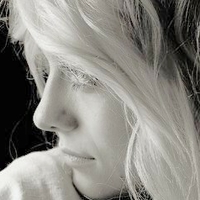 Jezz Von Sperling Nue