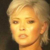 Joanne Guest Nue