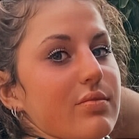 Julia Falcone Nue