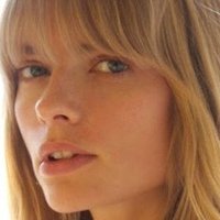 Julia Stegner Nue