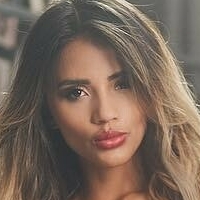 Karina García Nue