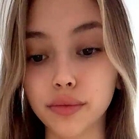 Karina_n Nue