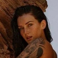 kaylalaurenofficial Nue