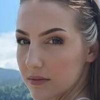 Larissa Perdacher Nue