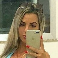 Larissa Rovetta Nue