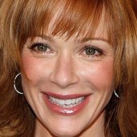 Lauren Holly Nue