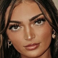 Manic Pixie Girliee Nue