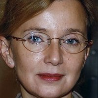 Marta Klubowicz Nue