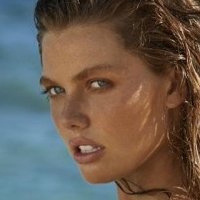 McKenna Berkley Nue