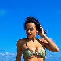 Michelle Bassetti Nue