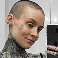 Monami Frost Nue