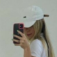 Naelly Flores Nue