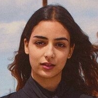 Nora Attal Nue