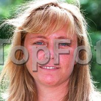 Ona McCracken Nue