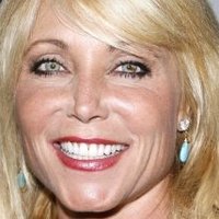Pamela Bach Nue