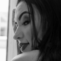 Pamela Libras Nue