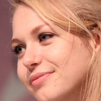 Penelope Mitchell Nue